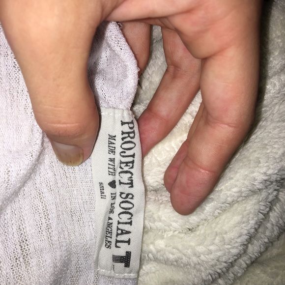 Urban v neck tee - Picture 2 of 3